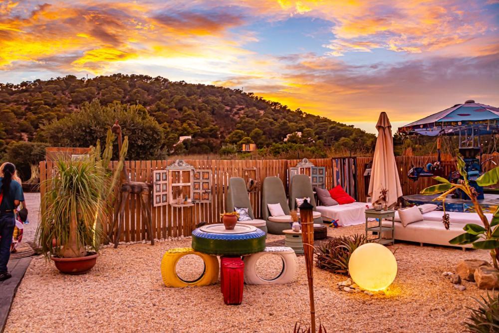 Boutique Hostal La Curandera De Salinas Sant Francesc de s'Estany Exteriör bild