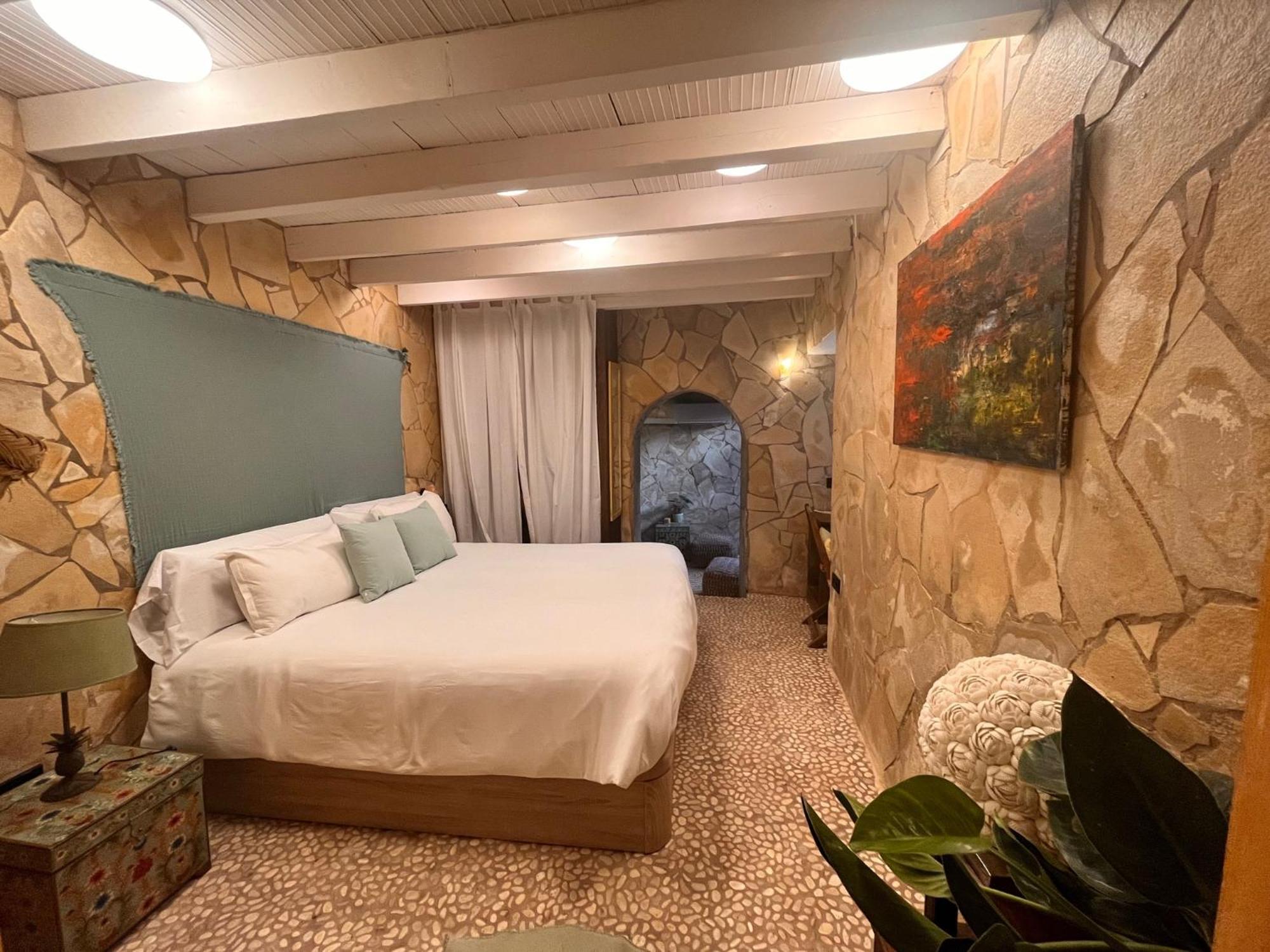 Boutique Hostal La Curandera De Salinas Sant Francesc de s'Estany Exteriör bild