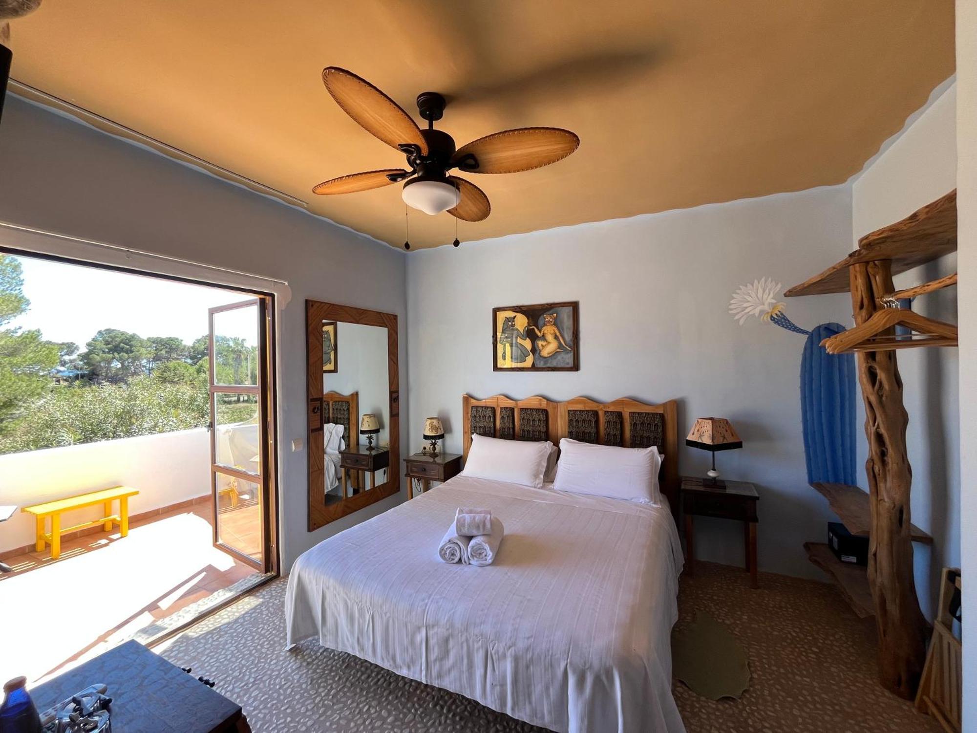 Boutique Hostal La Curandera De Salinas Sant Francesc de s'Estany Exteriör bild